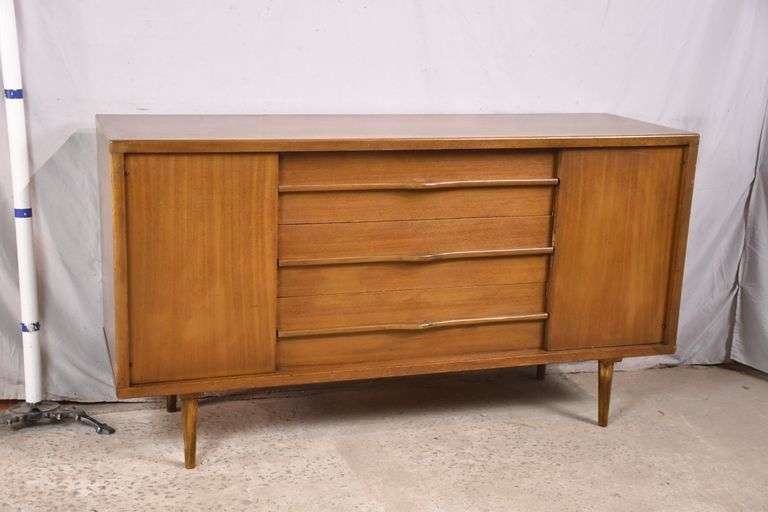 Midcentury modern style sideboard; 747397 R.H. Lee & Co. Auctioneers