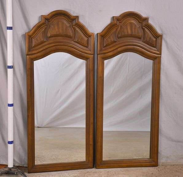 Pair of Thomasville mirrors with raised panel frames; 557942C R.H