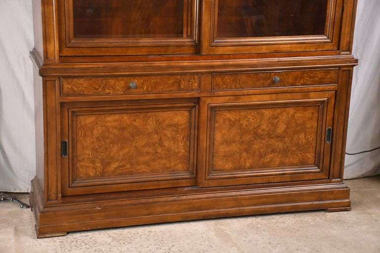 Ethan Allen 2 part bookcase/china with sliding doors; 557934