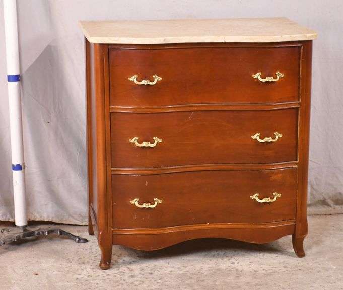 Cherry 3 drawer bachelor's chest with marble top; 748647 R.H. Lee