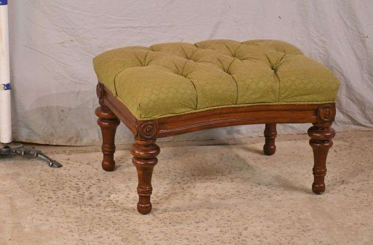 Turned leg ottoman with tufted pillow top; 749729 R.H. Lee & Co