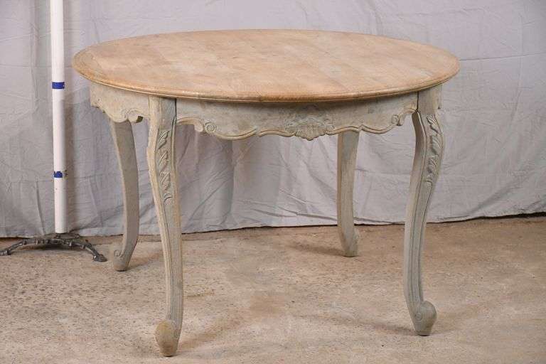 Round distressed French style dining table; 3362408 R.H. Lee & Co