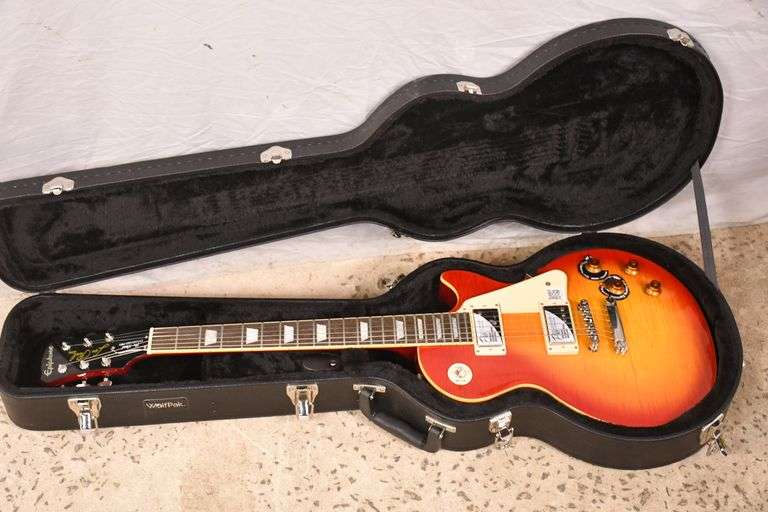Epiphone "Les Paul Standard Pro" electric guitar with case; 13881M020A