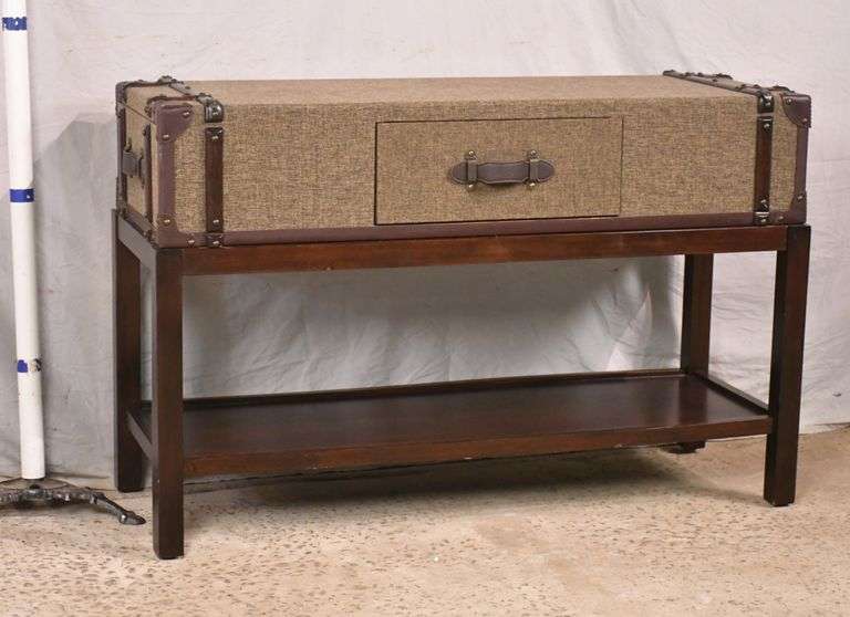 Haverty luggagelook 2 tier console table with 3 drawers; 3362670 R