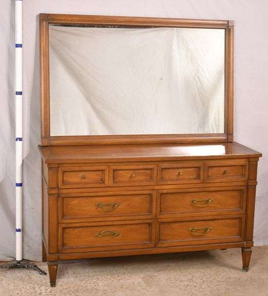 White Furniture Co. 6 drawer double dresser with mirror; 1922289 R.H