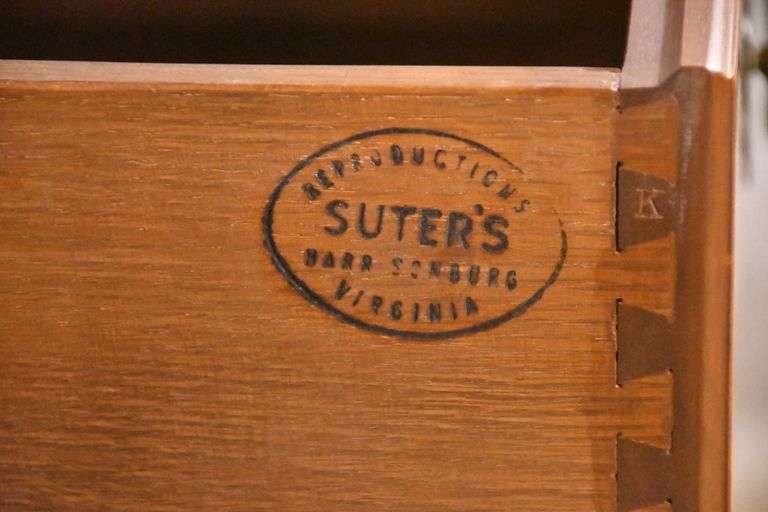 Suter's walnut huntboard with tapered legs; 200-228