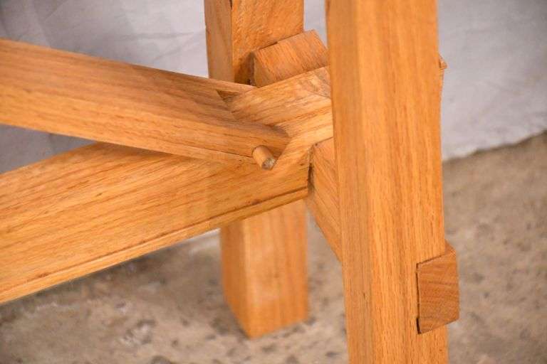 Handcrafted red oak sofa table with trestle base; 3886004 R.H. Lee