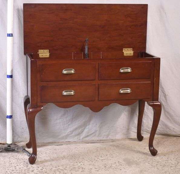 Bombay Furniture Co. cherry Queen Anne style lifttop trunk; 1037473