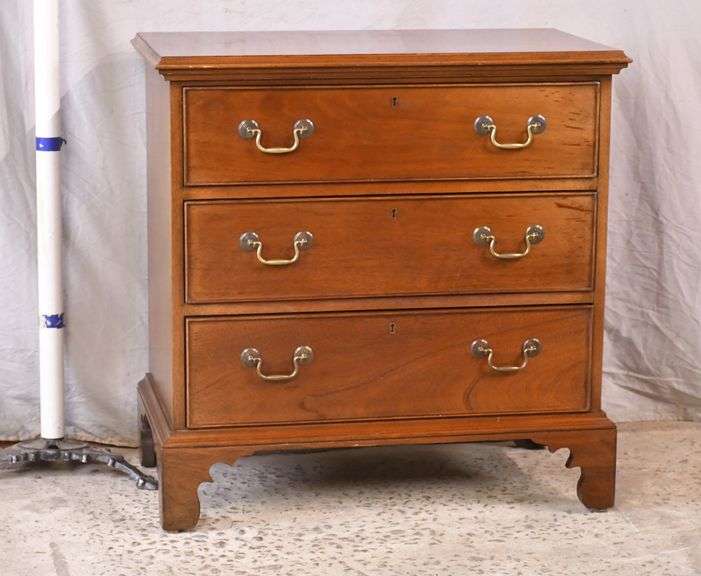 Southampton mahogany 3 drawer bedside chest; 7410406 R.H. Lee & Co