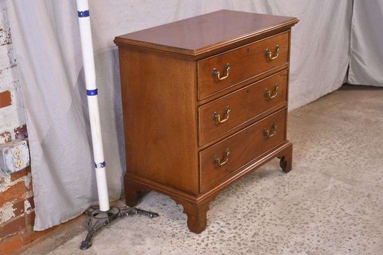 Southampton mahogany 3 drawer bedside chest; 7410406 R.H. Lee & Co