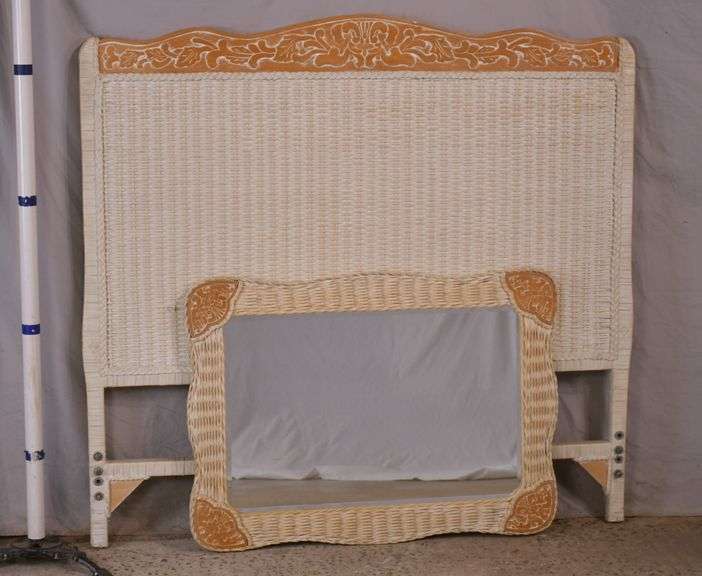 Pier 1 Imports "Jamaica Collection" offwhite wicker full size
