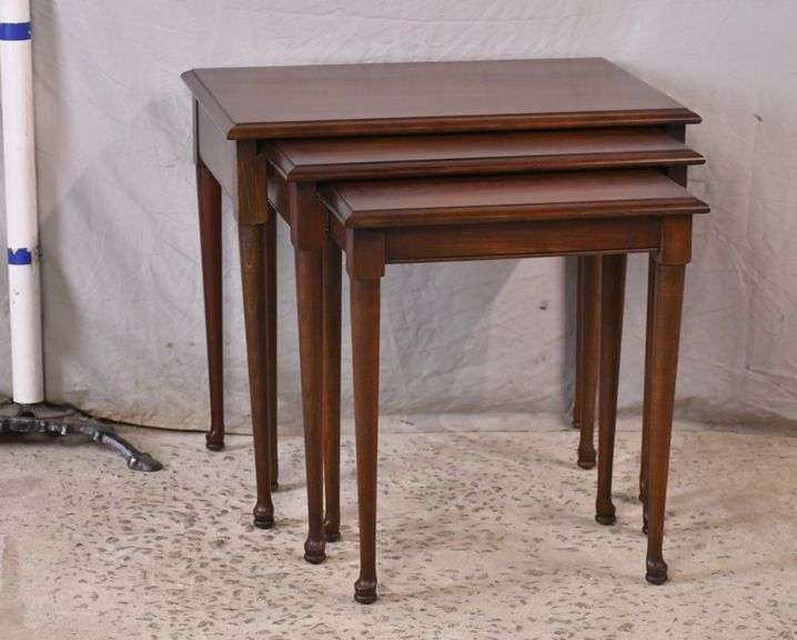 Set of 3 Pennsylvania House cherry nesting side tables; 683739 R.H