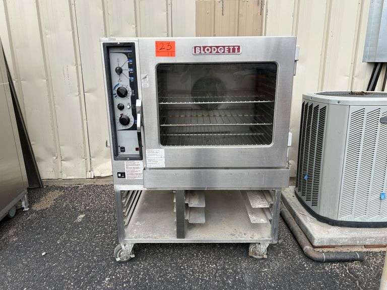 School Surplus- Blodgett Combi Oven on Cart