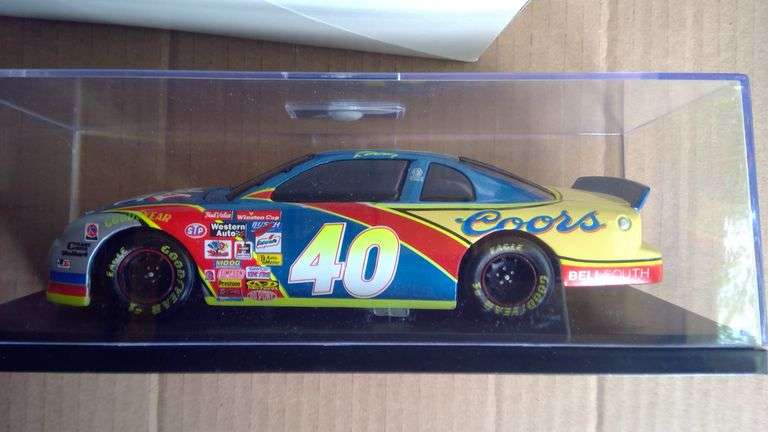 1:24 Scale Diecast Limited Ed. Robby Gordon