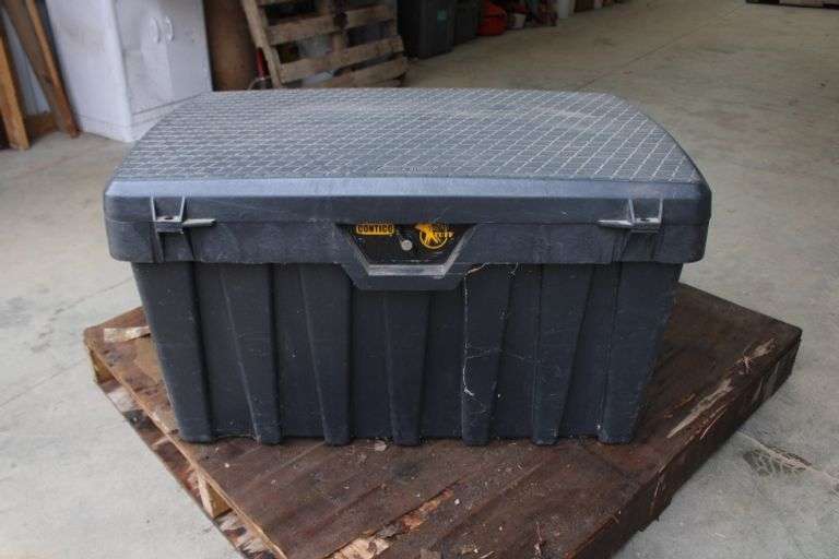 Contico HD plastic truck tool box Lee Real Estate & Auction Service
