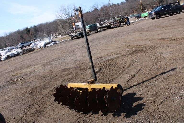 King Kutter 4' garden disk Lee Real Estate & Auction Service