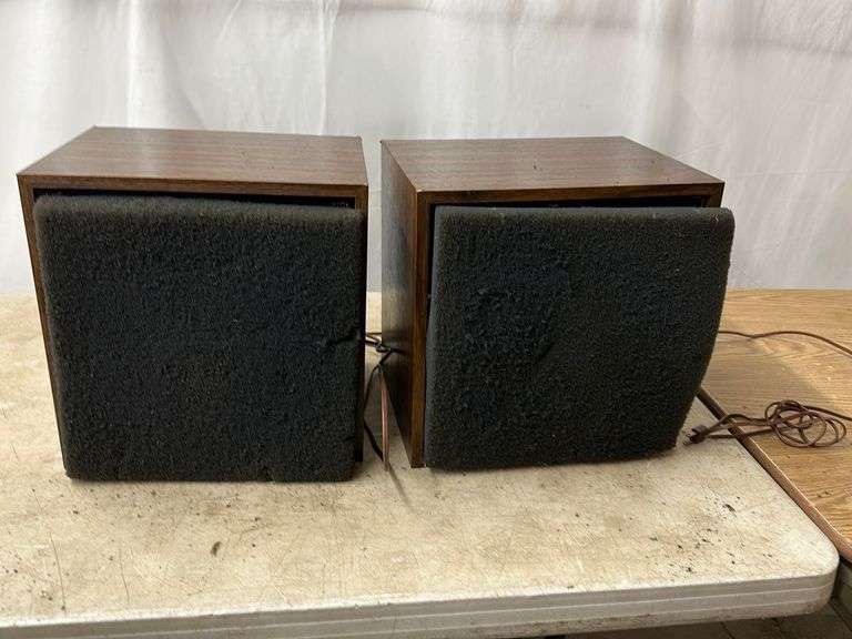 (2) Janszen Electrostatic Speakers Lee Real Estate & Auction Service