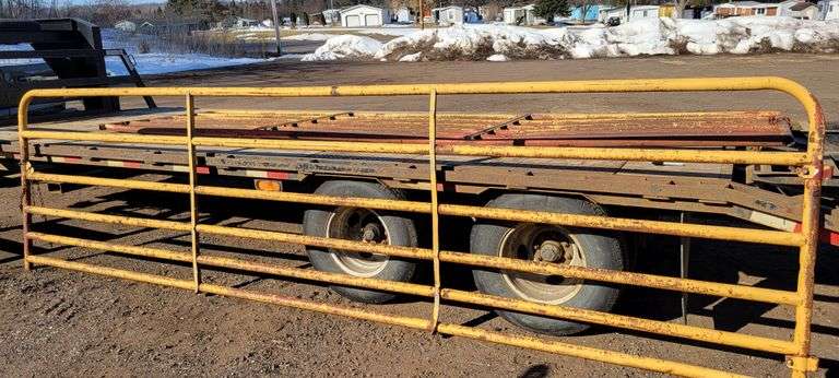 16-ft. Sioux Gate - Lee Real Estate & Auction Service