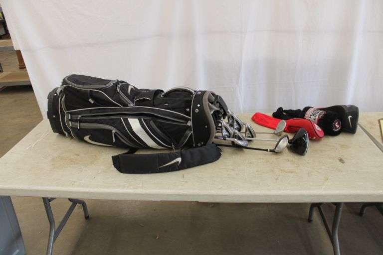 Gallaway Golf Clubs & Bag Lee Real Estate & Auction Service