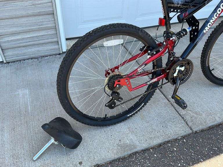 mongoose estate mountain bike