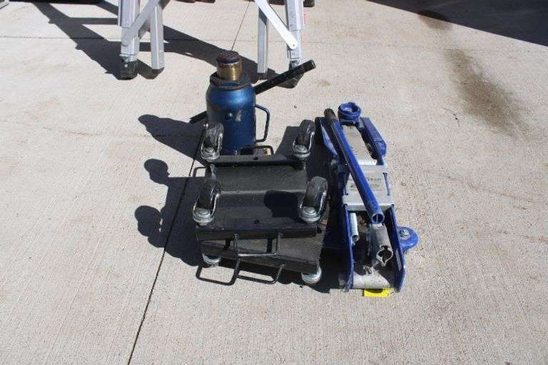 Jacks & snowmobile dollies Lee Real Estate & Auction Service