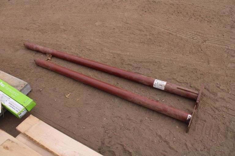 (2) Steel Post Jacks Lee Real Estate & Auction Service