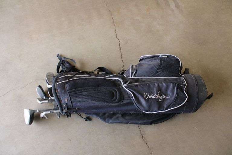 Golf Clubs & Bag Lee Real Estate & Auction Service
