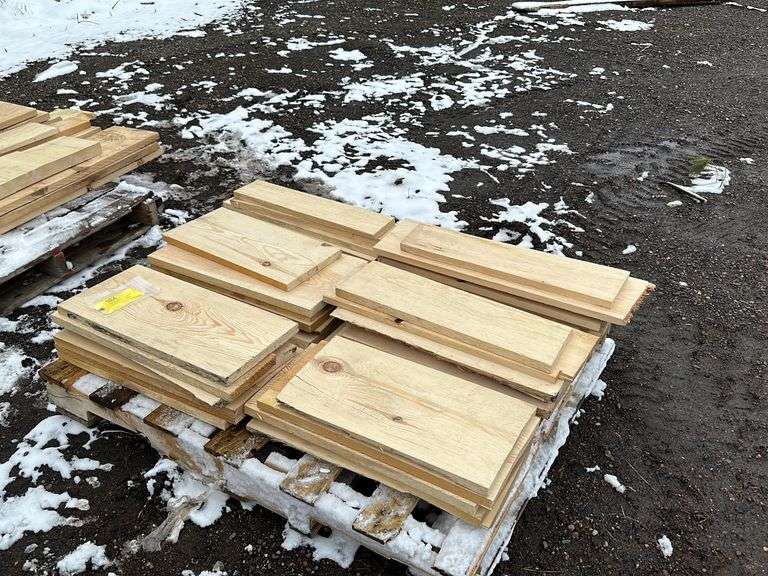 (40) Rough Cut Pine Boards Lee Real Estate & Auction Service