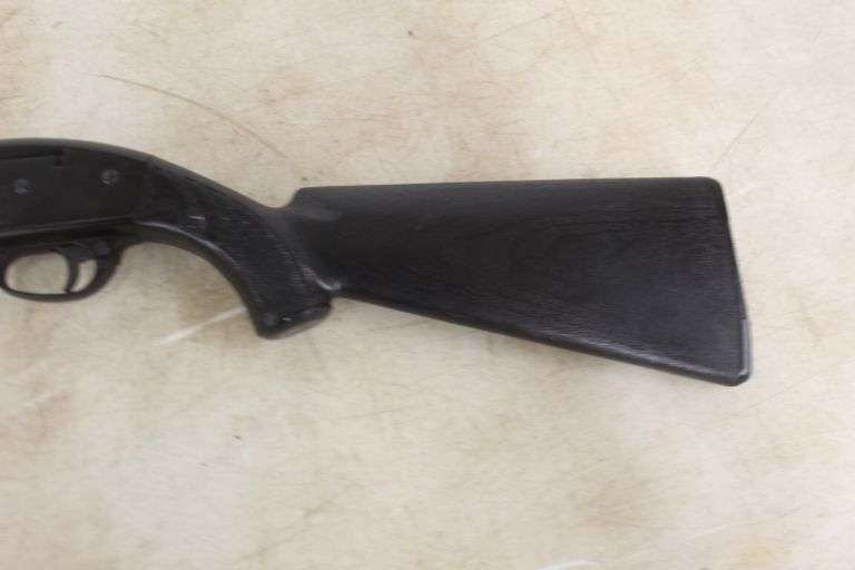 Remington pellet gun w/pellet pistol Lee Real Estate & Auction Service