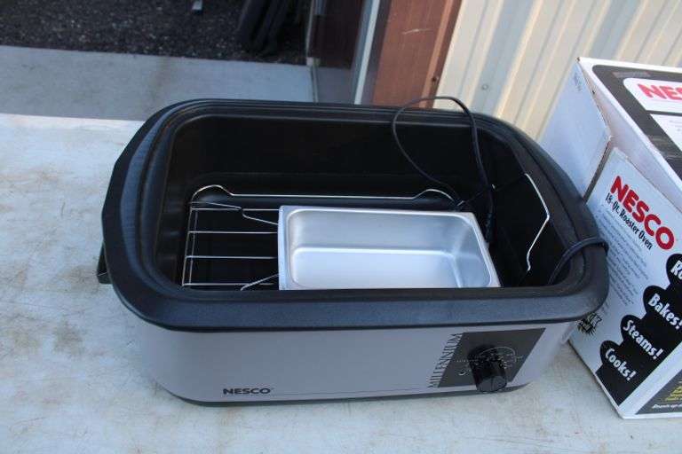 New Nesco roaster oven Lee Real Estate & Auction Service