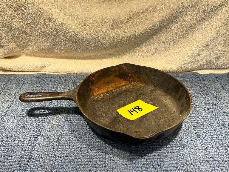 9” Griswold Frying Pan Lee Real Estate & Auction Service
