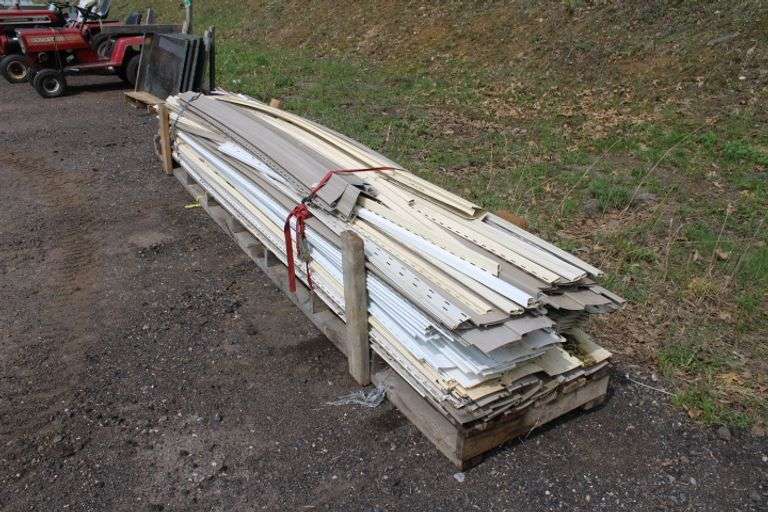Pallet of Vinyl Siding Lee Real Estate & Auction Service