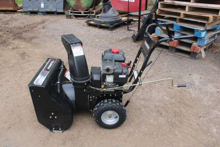 Murray Snowblower (needs repair) Lee Real Estate & Auction Service