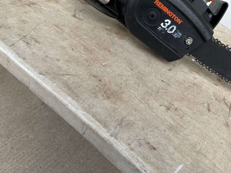 Remington 16” Electric Chainsaw Lee Real Estate & Auction Service