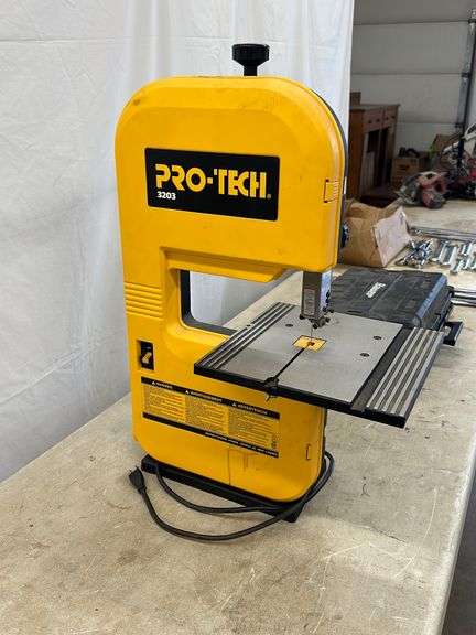 Pro-Tech 3203 Band Saw - Lee Real Estate & Auction Service