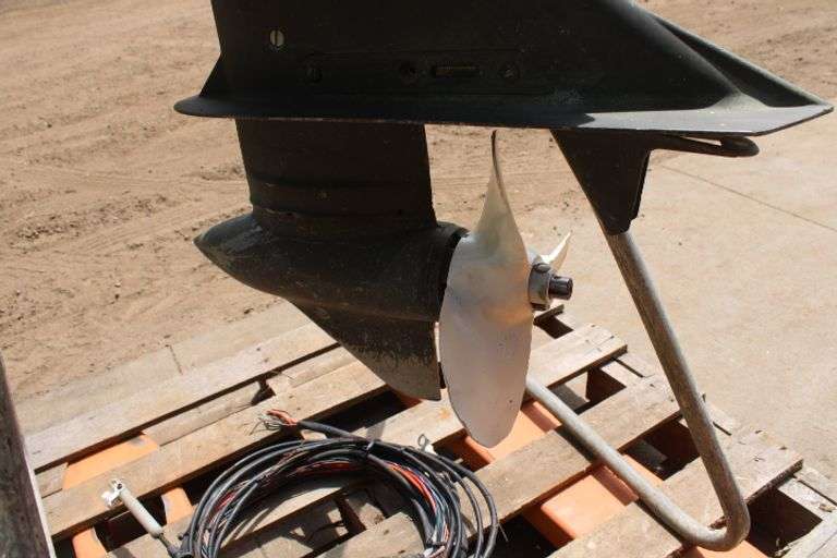 40 hp. Johnson outboard motor Lee Real Estate & Auction