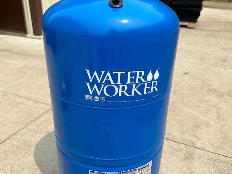 Water Worker Pressure Tanks Lee Real Estate & Auction Service