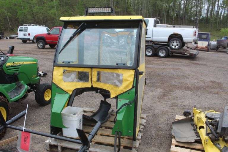 John Deere lawn tractor cab - Lee Real Estate & Auction Service