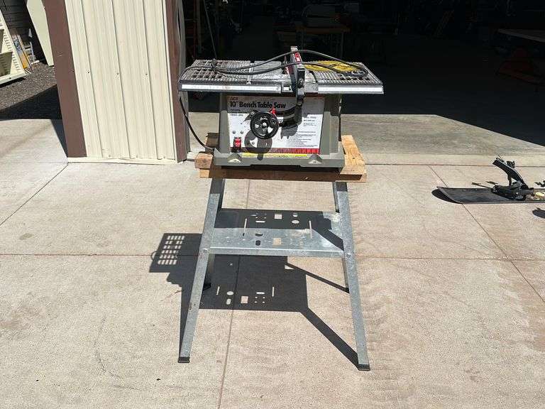 Ace 10” Bench Table Saw Lee Real Estate & Auction Service