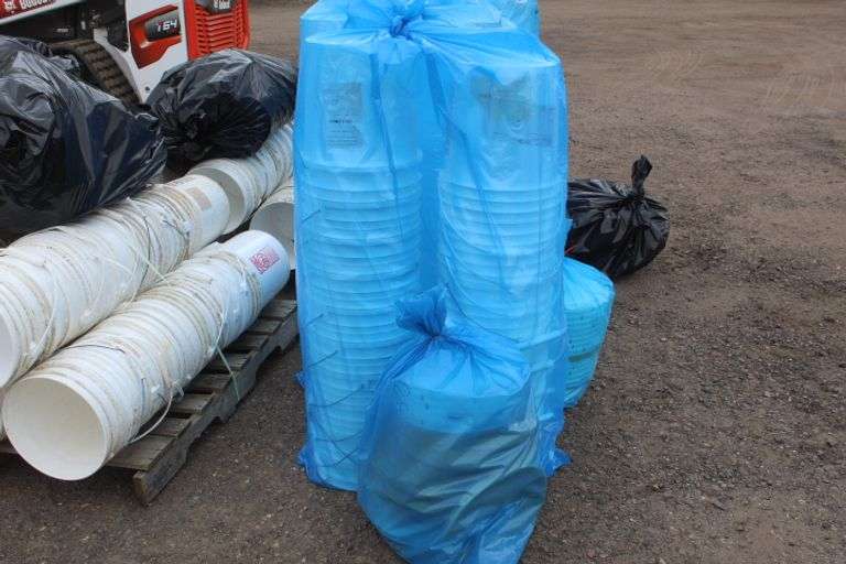 (20) new 5 gal. pails w/lids Lee Real Estate & Auction Service