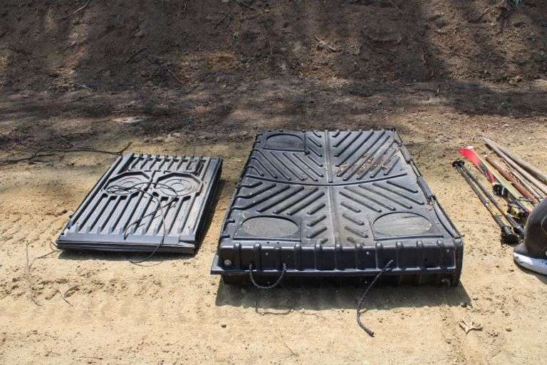 Single & double portable ice shacks Lee Real Estate & Auction Service