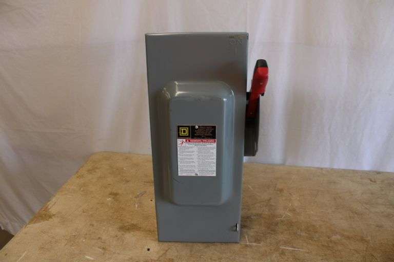Square D 3 phase side arm fused disconnect Lee Real Estate & Auction