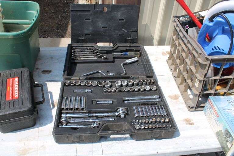 Craftsman socket & wrench set w/case Lee Real Estate & Auction Service