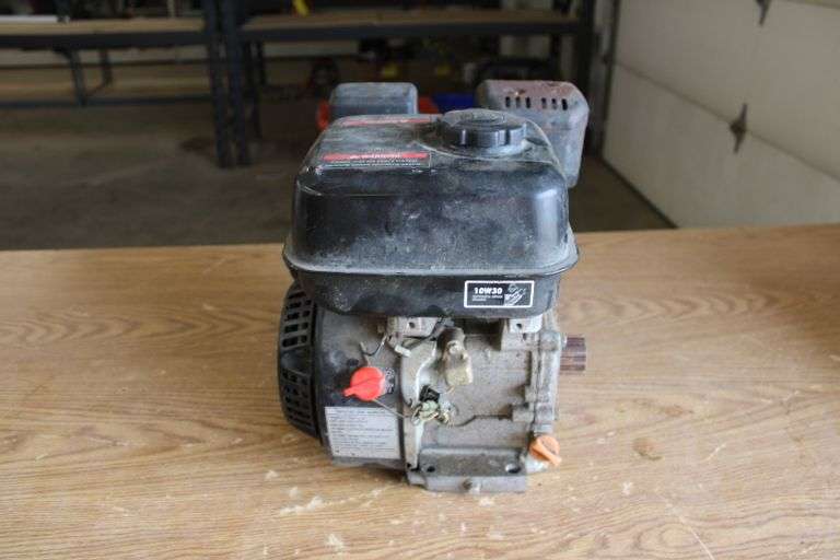Excell 179 cc gas engine, horizontal shaft - Lee Real Estate & Auction ...