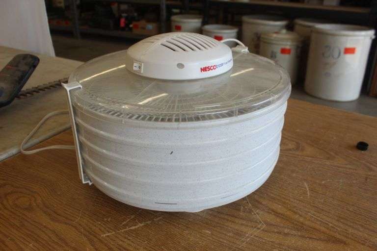 Nesco food dehydrator Lee Real Estate & Auction Service