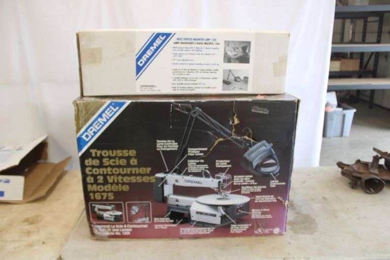 Dremel scroll saw w/light Lee Real Estate & Auction Service