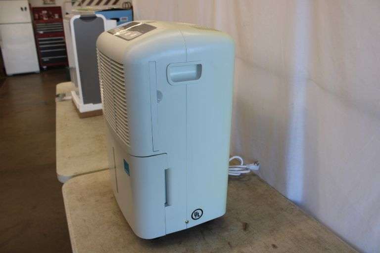 Westpointe dehumidifier Lee Real Estate & Auction Service