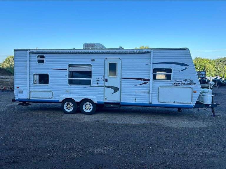 2004 Jayco Camper Lee Real Estate & Auction Service