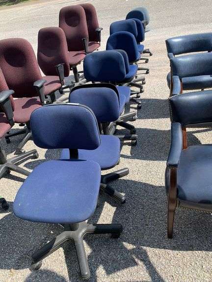 Various Blue Rolling Chairs Long Shot Auctioneers Various Blue Rolling Chairs Long Shot Auctioneers