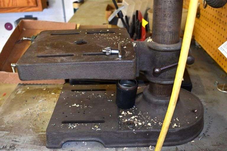 Delta Milwaukee Drill Press, Adjustable Bed, Work Light, Tabletop Model